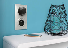 Charger l'image dans la galerie, Pack de démarrage installation connectée dooxie with Netatmo 1 prise Control + 1 commande Départ/Arrivée - alu